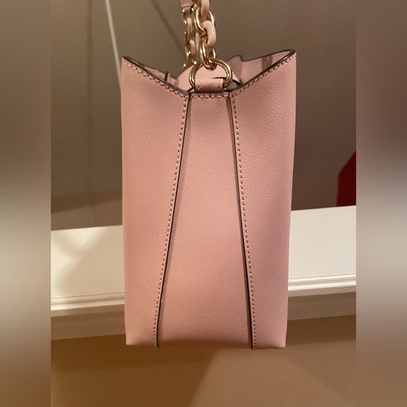 Light Pink Micheal Kors Purse - Picture 6 of 7